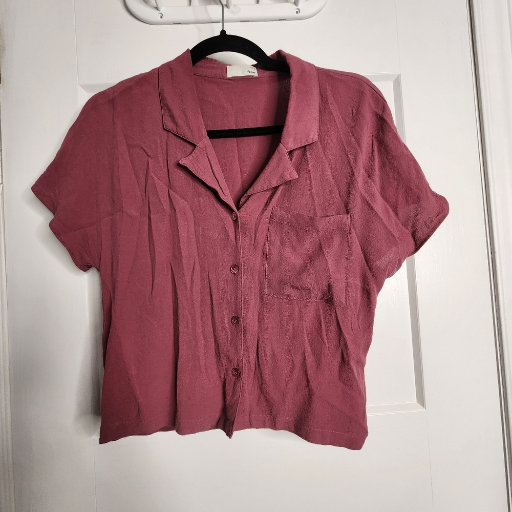 Wilfred Free berry cropped button up